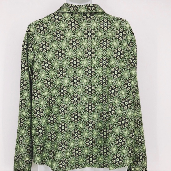 Susan Graver Liquid Knit Button Down Blouse Geo Print Sz L - Picture 3 of 3
